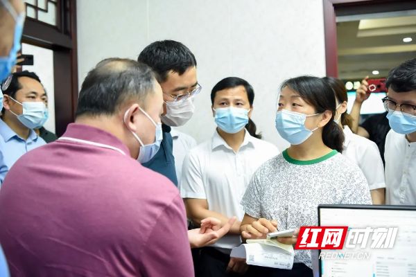 上海最新医保套现24小时微信方法分析(最方便真实的上海医保卡提现套取微信方法)